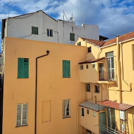Casa Giannina By Quokka 360 - Elegant Behind The Ariston Theatre * Sanremo