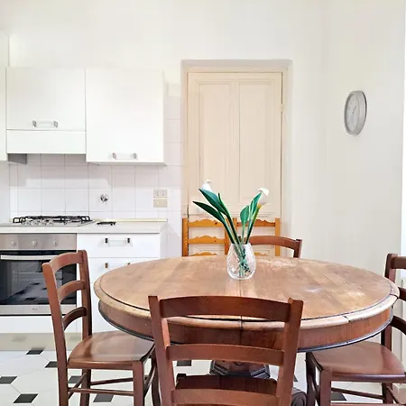 Casa Giannina By Quokka 360 - Elegant Behind The Ariston Theatre * Sanremo
